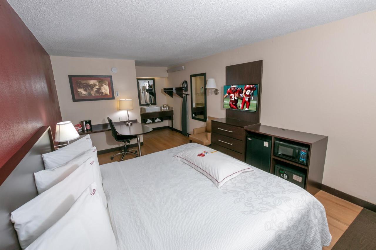 Red Roof Inn Plus+ Atlanta - Buckhead Druid Hills Exteriör bild