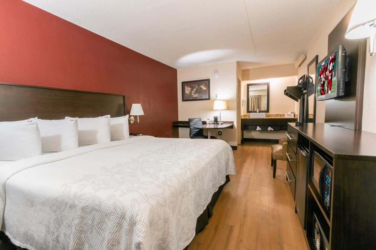 Red Roof Inn Plus+ Atlanta - Buckhead Druid Hills Exteriör bild