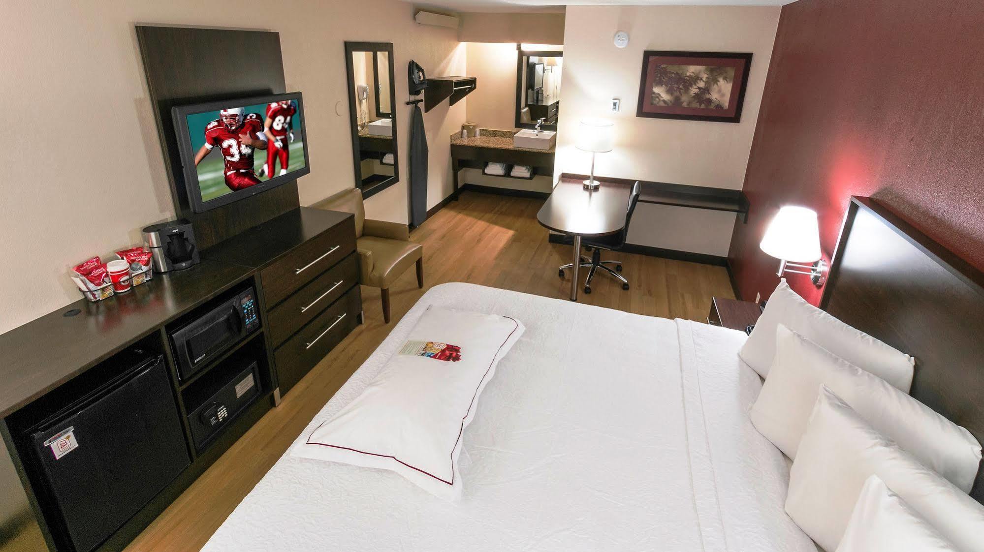 Red Roof Inn Plus+ Atlanta - Buckhead Druid Hills Exteriör bild